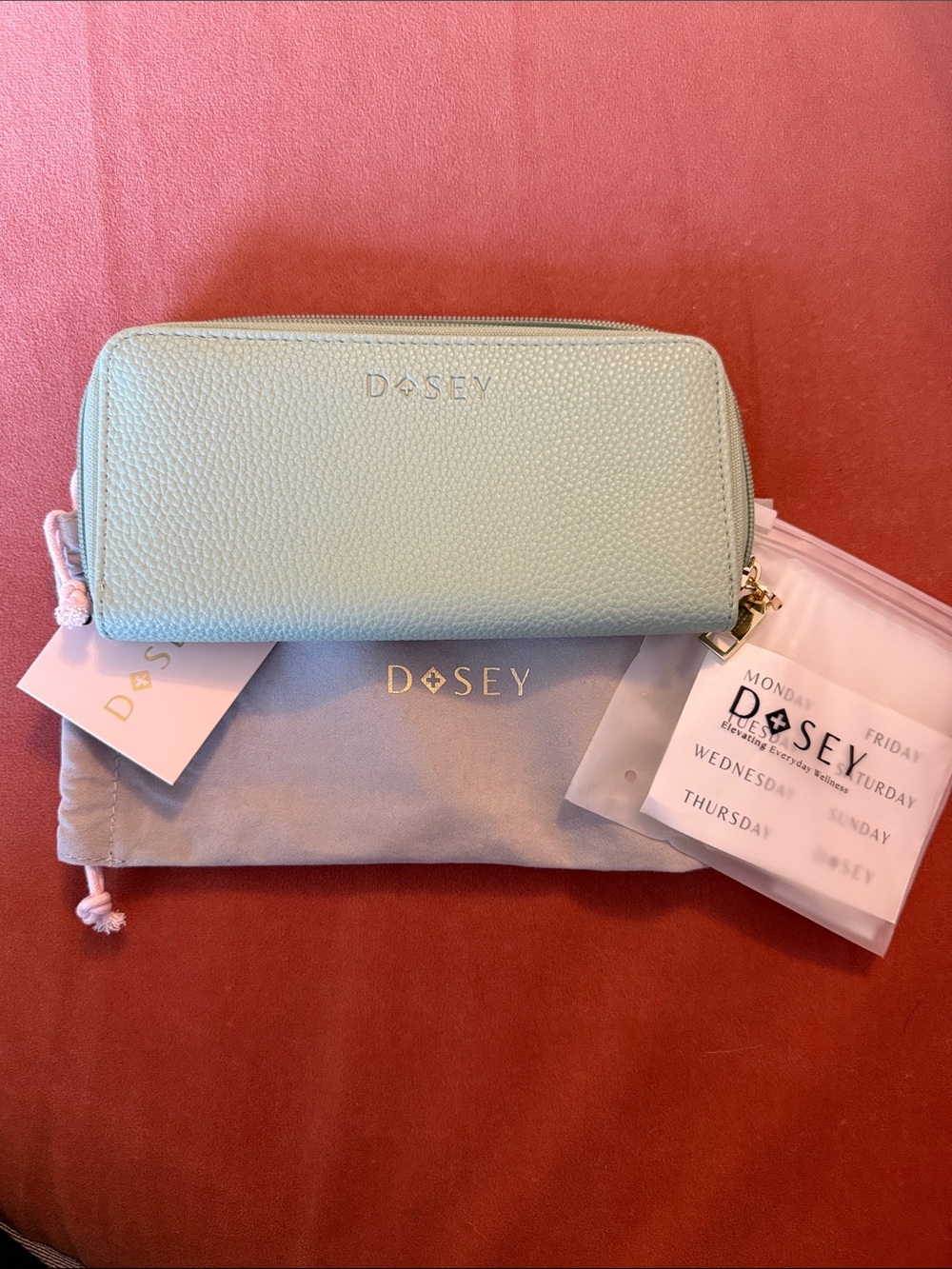 Dosey Sage Green Wellness Wallet NWT - Picture 2 of 6